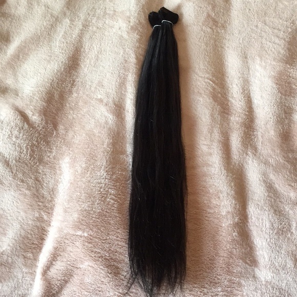 Tape In Hair extensions - Picture 2 of 4